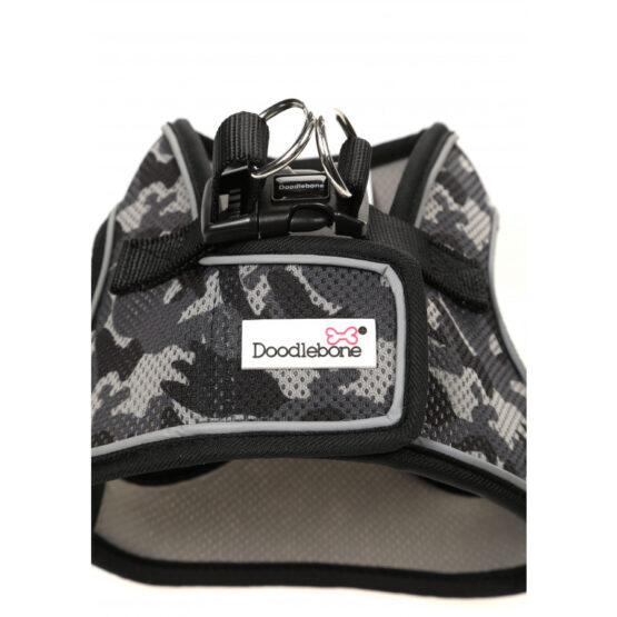 Doodlebone Airmesh Snappy Pattern Dog Harness Smokey Camo - Image 3